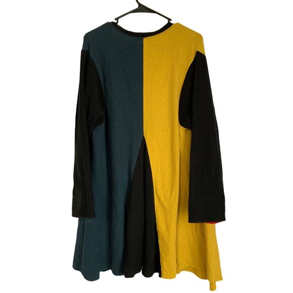 Margaret Winters Multicolor Gold/Red/Blue/Black Large Pocket Oversize Tunic - Picture 2 of 6